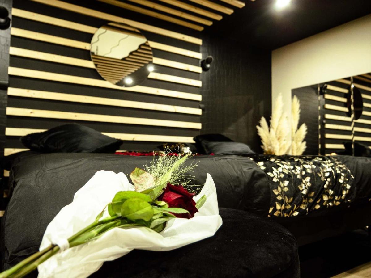 Douceur Du Charme - Love-Room A Charmes Entre Epinal Et Nancy Exterior foto