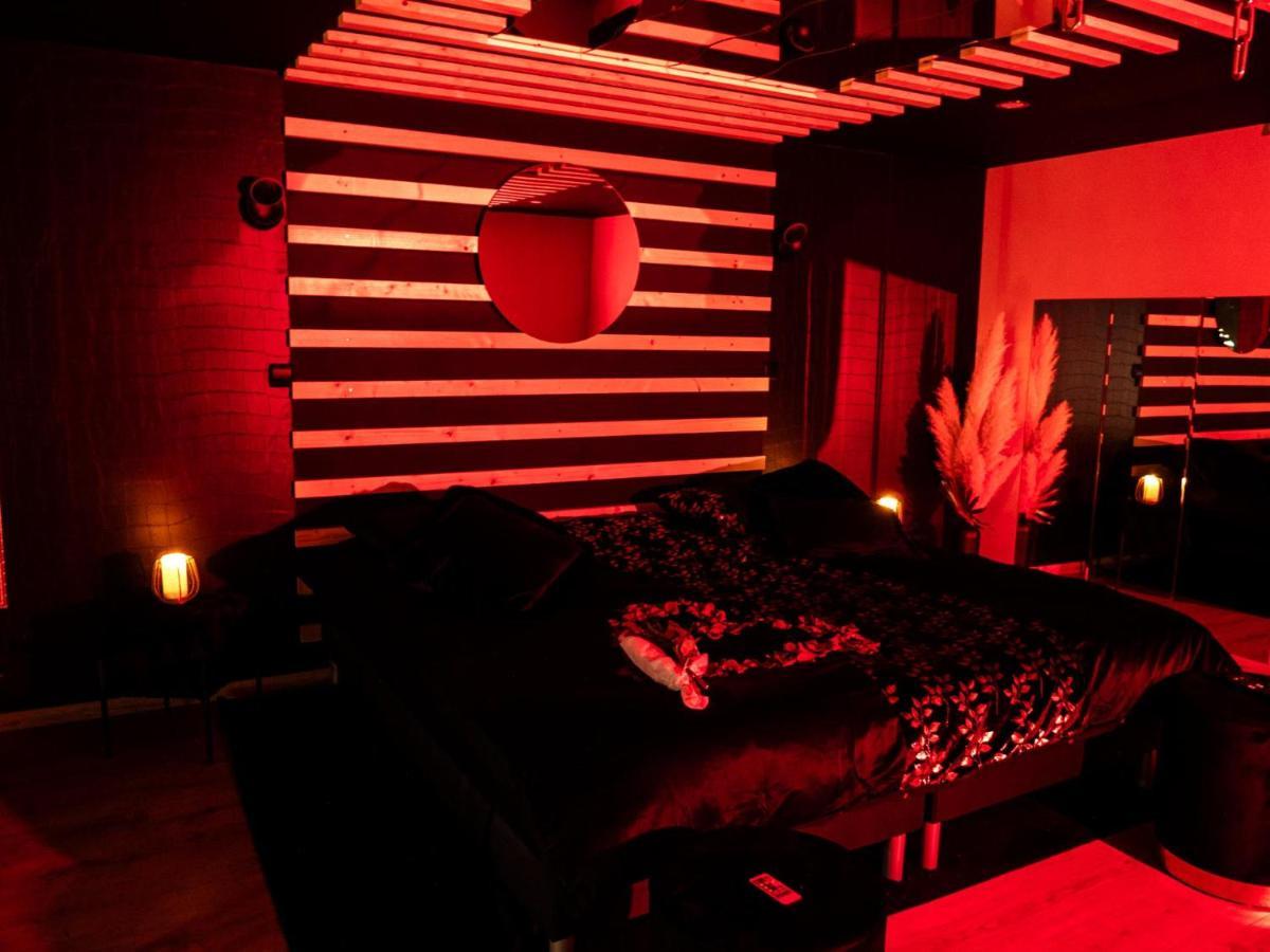 Douceur Du Charme - Love-Room A Charmes Entre Epinal Et Nancy Exterior foto